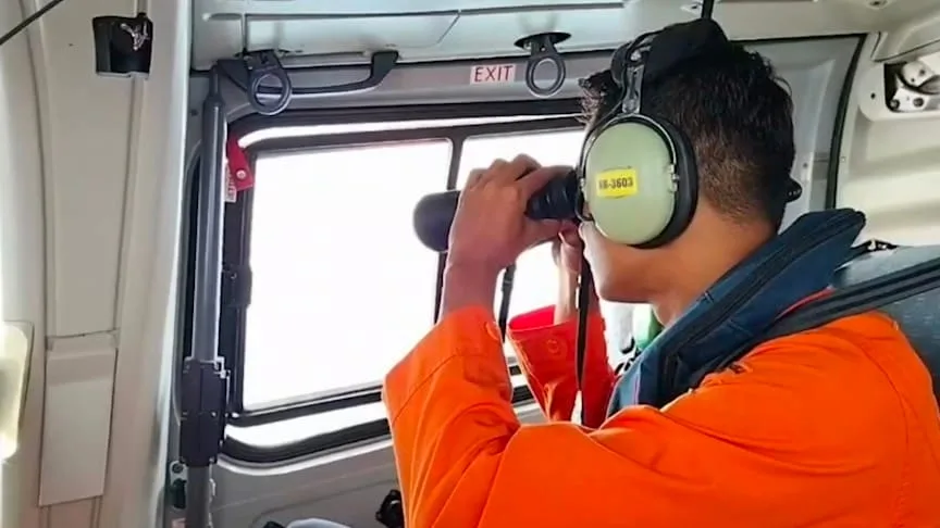 Fährenunglück in Indonesien - Hier suchen sie nach Überlebenden