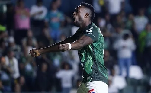 Diber Cambindo impulsa victoria del León sobre San Luis