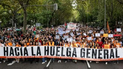 La presión social condiciona el arranque de la precampaña con la vivienda en el centro