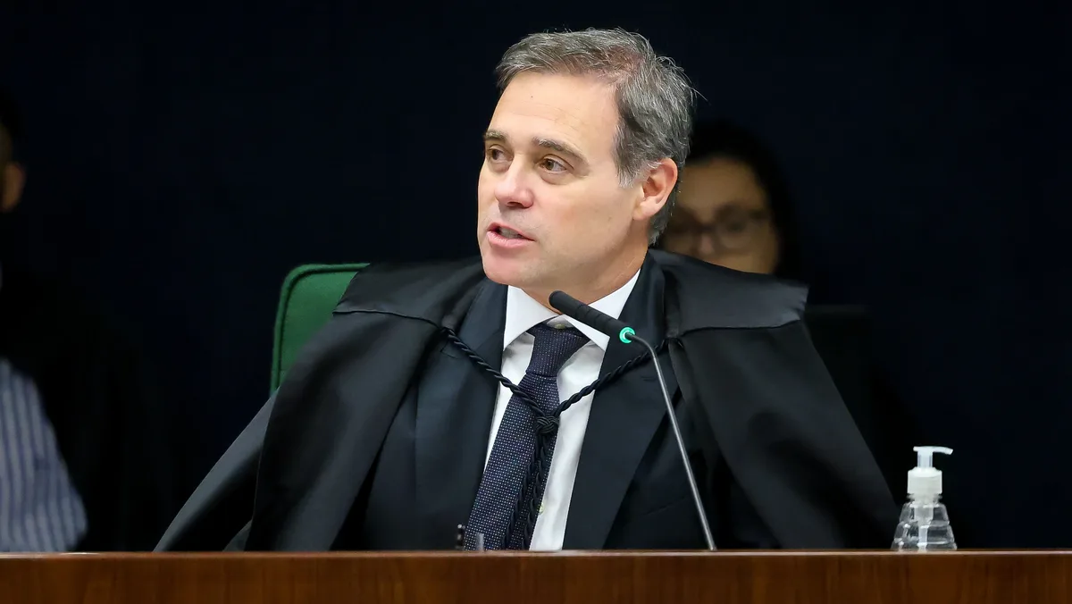 Mendonça proíbe PT de impulsionar vídeo sobre Flávio e escala 6×1