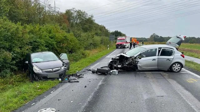 Frontalzusammenstoß: 75-Jährige stirbt nach Unfall im Gegenverkehr
