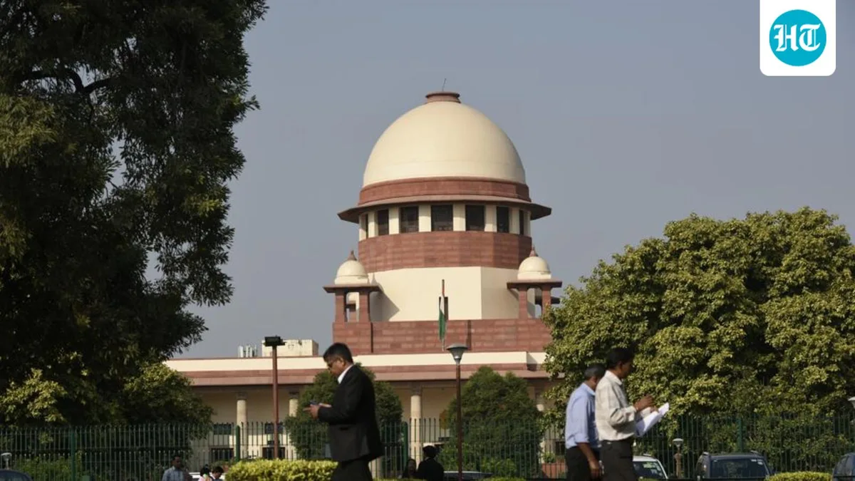SC rejects plea against dropping disqualification proceedings against AIADMK MLAs