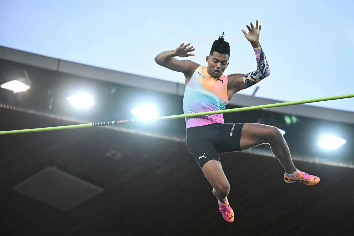 Emmanouil Karalis emerges as first true threat to Mondo Duplantis’ dominance in pole vault