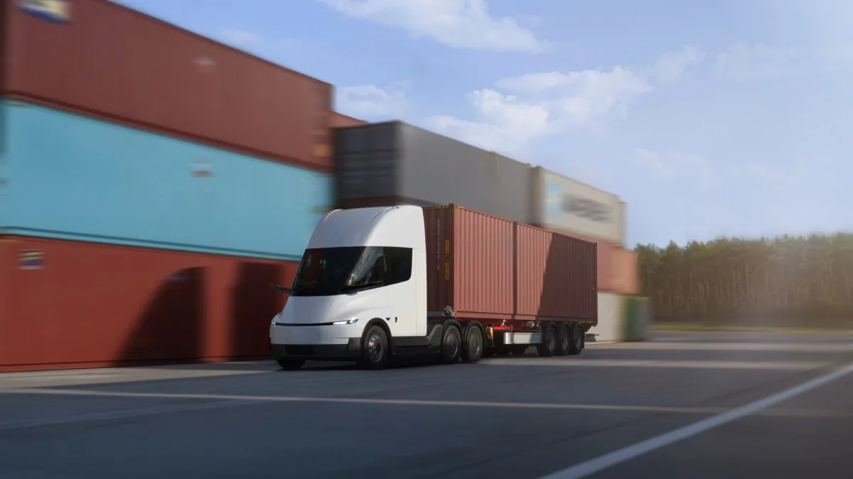 Face à Volvo, MAN et Mercedes, le Tesla Semi n’aura pas le monopole de l’autonomie