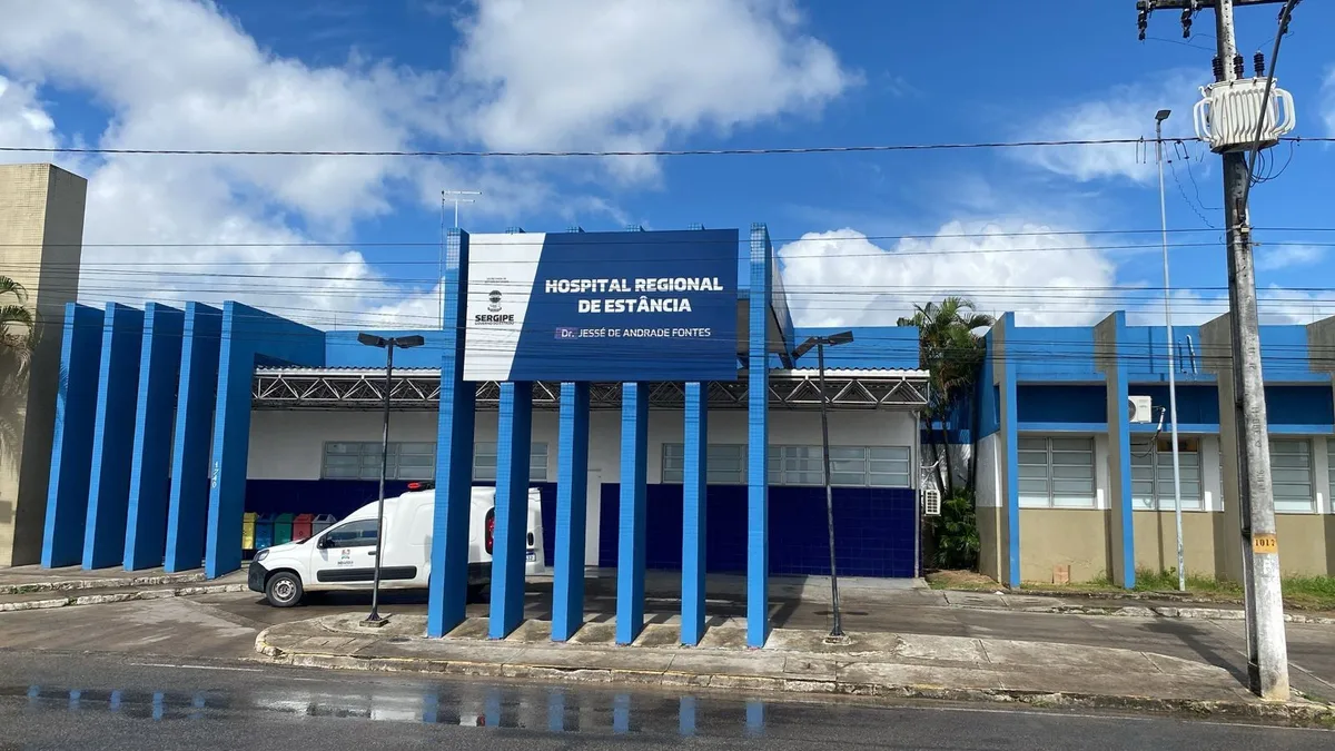 Mulher que se apresentava como estudante de medicina é retirada do Hospital de Estância