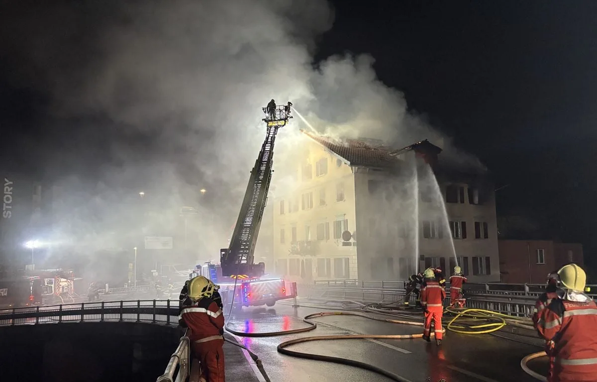 Suisse : Deux morts découverts dans un immeuble ravagé par un incendie, plusieurs disparus