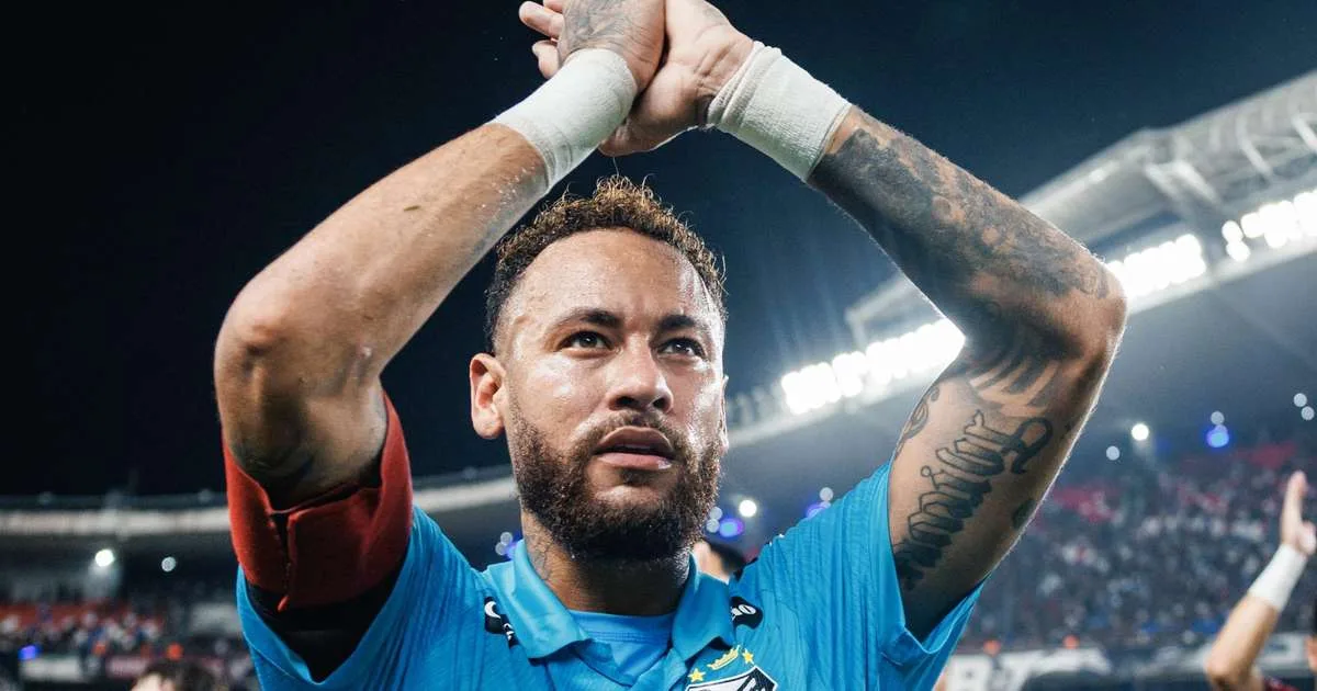 Vídeo mostra discurso forte de Neymar antes da vitória na Copa Sul-Americana