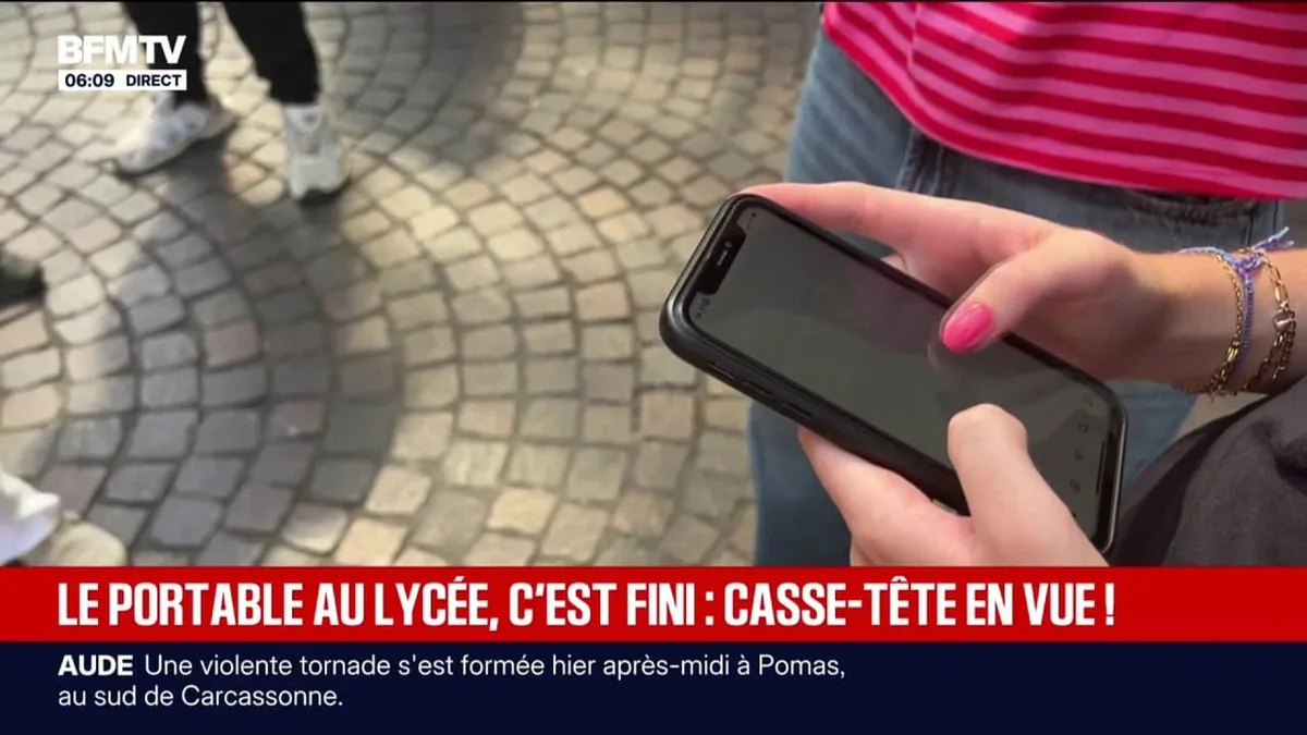 L'interdiction des téléphones portables dans les lycées ne fait pas l'unanimité chez les élèves