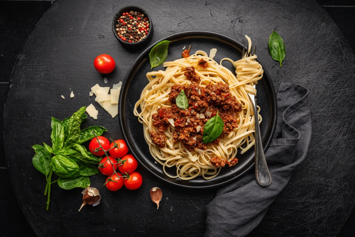 Pouco tempo para o almoço? Veja 5 receitas de massas rápidas, fáceis e saudáveis