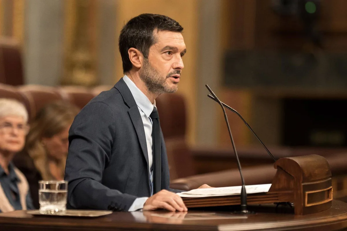 Bustinduy exige a las CC.AA. que desparezcan las listas de espera en dependencia para 2028