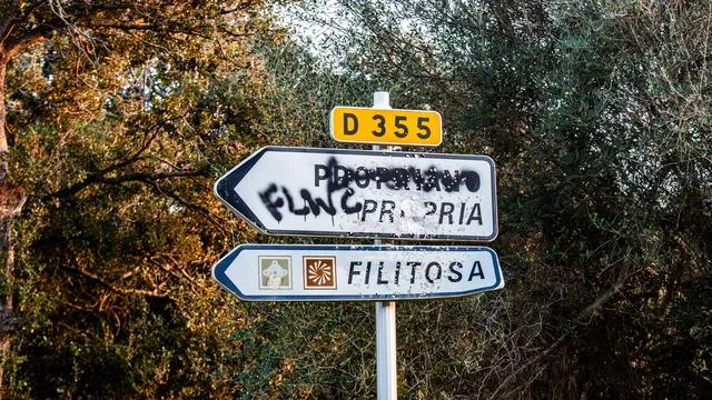 Korsika: Sie leben von den Touristen, aber sie wollen sie nicht bei sich haben