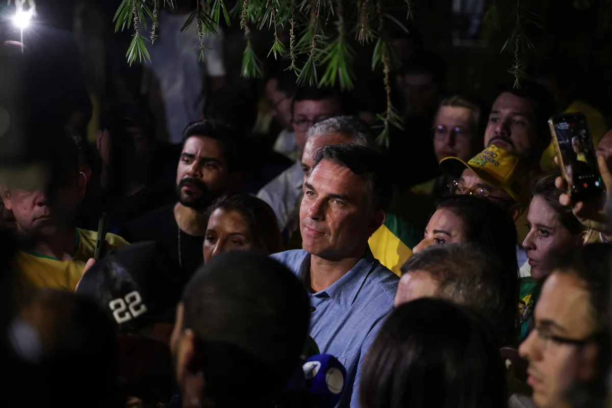 Flávio foi cadastrado como “usuário master” de conta de empresa de Willer Tomaz