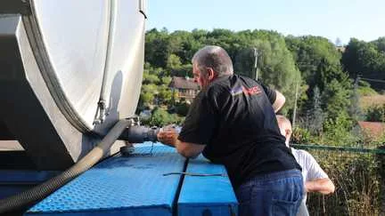 "L'eau va devenir plus chère que le vin" : en Côte-d'Or, la sécheresse contraint Quincy-le-Vicomte à se ravitailler par camion-citerne