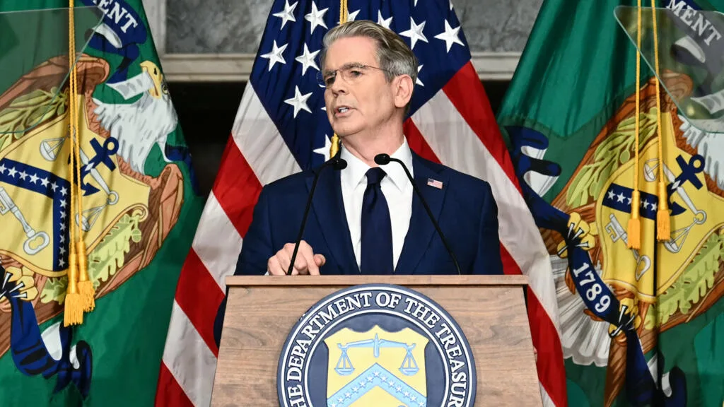 EN DIRECT - Trump affirme que l’Iran «s’effondre complètement» avant une nouvelle salve de sanctions contre Téhéran
