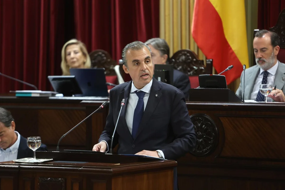 Consejero de Educación Balear al PSIB: "Si hubiera pruebas PISA parlamentarias, ustedes estarían por debajo de la media"