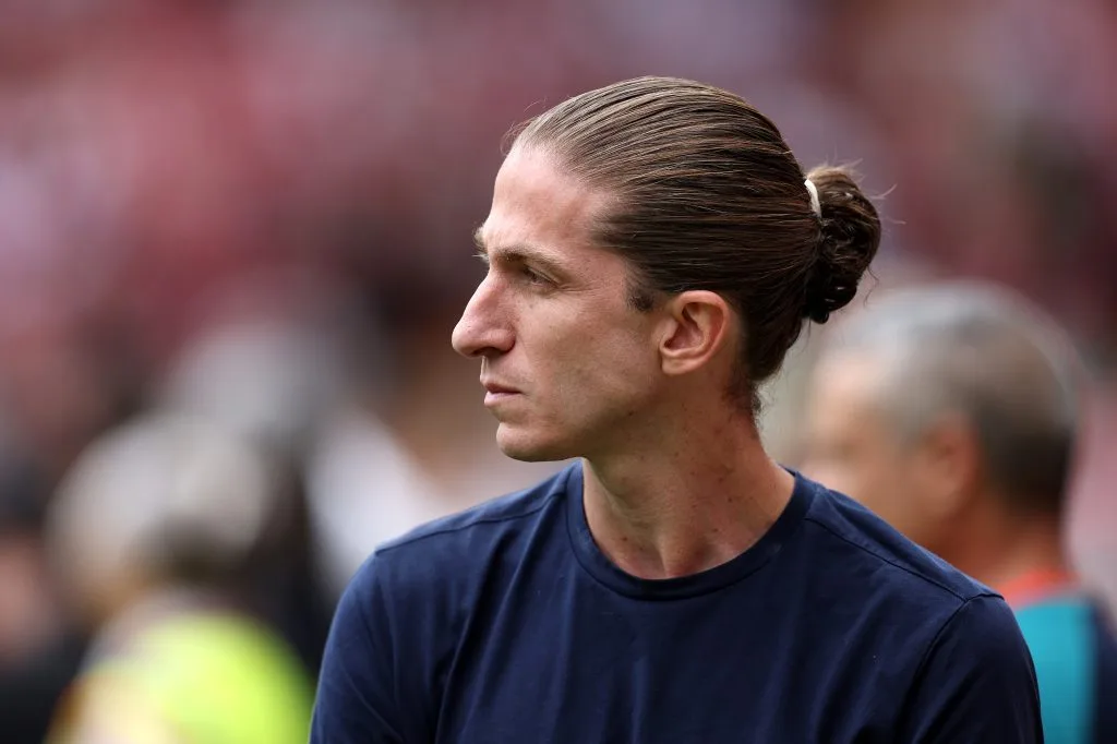 Invicto pelo Monaco na temporada, Filipe Luís pede humildade ao time