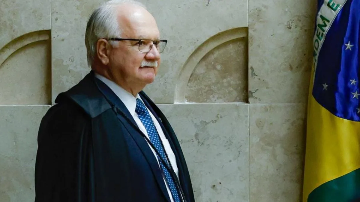 Fachin nega julgar Moraes e Mendonça juntos; marca outra sessão para dia 23