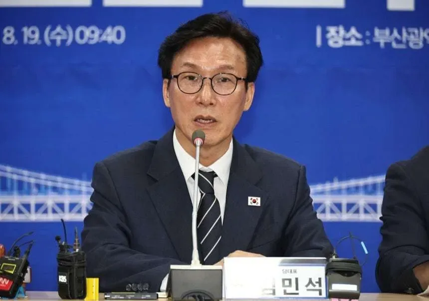 김민석 나오는 ‘민주당TV’ 준비…김어준 유튜브 시간대 방송 검토