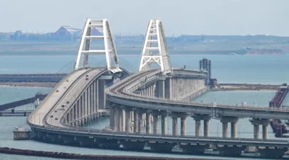 Движение по Крымскому мосту временно перекрыто