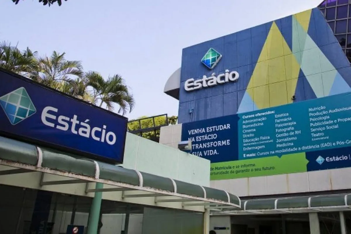 Notebooks e descontos: como golpe usava sites falsos para enganar alunos da Estácio e Ibmec