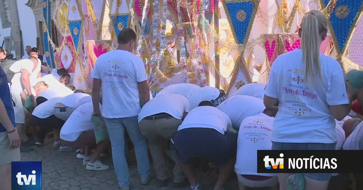 Andor gigante é a grande atração da Romaria da Senhora da Pena