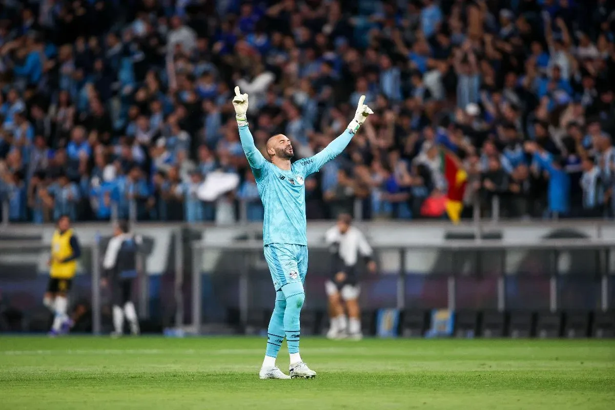 Weverton brilha contra o Palmeiras, garante empate e fala sobre reencontro: “Dia especial”