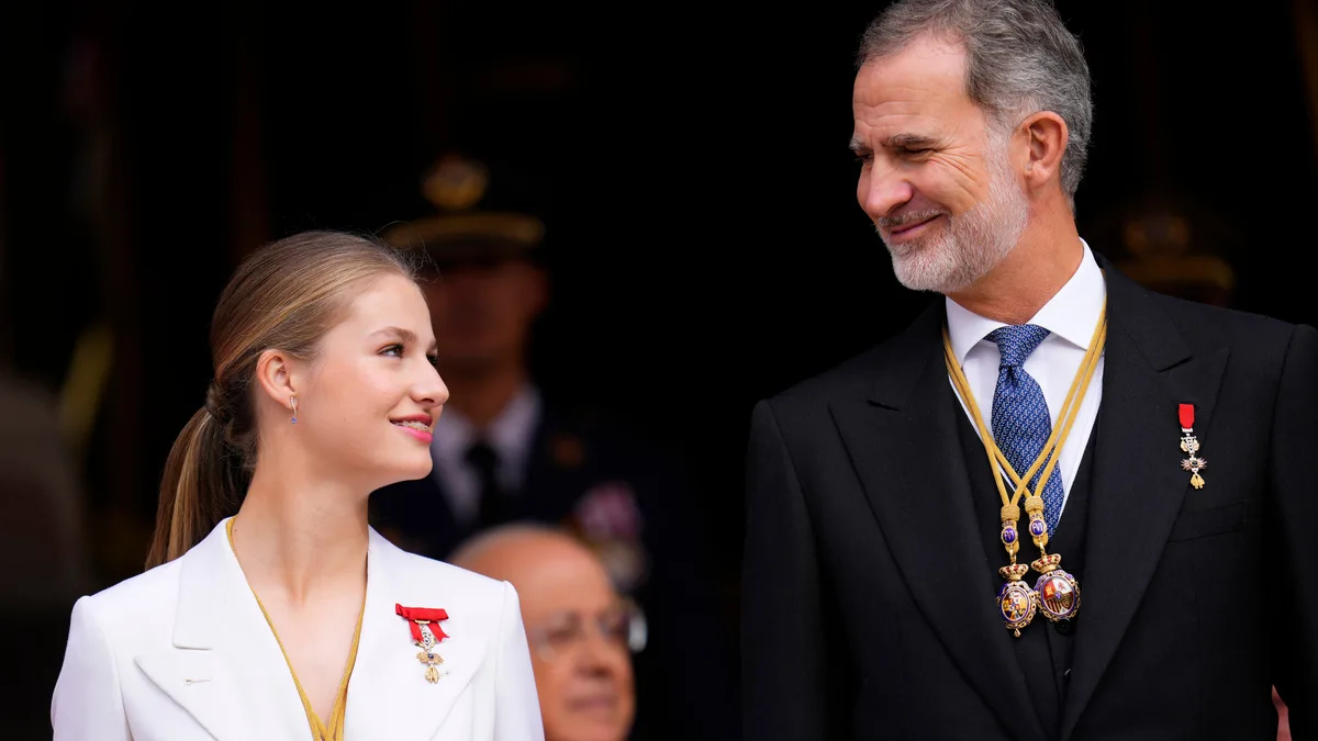 Los gestos y detalles que marcaron la jura de la Constitución de la princesa Leonor: “No estarás sola en tu camino”