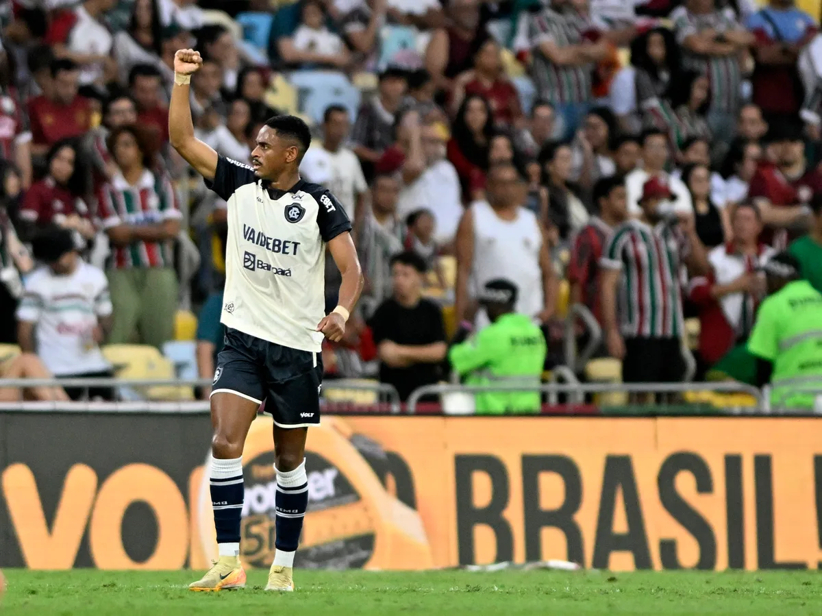 Jajá vira artilheiro e líder em participações de gols do Remo na Série A