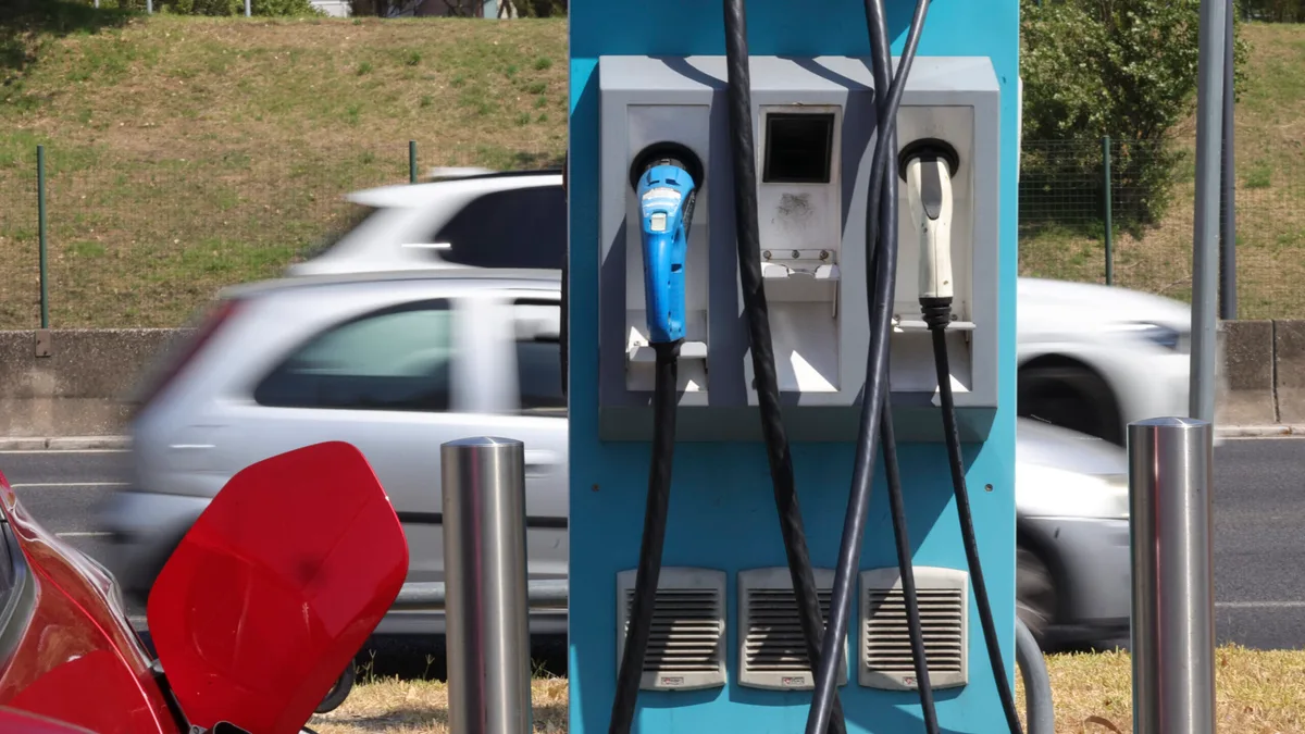 Novos incentivos para veículos elétricos previstos para 2027