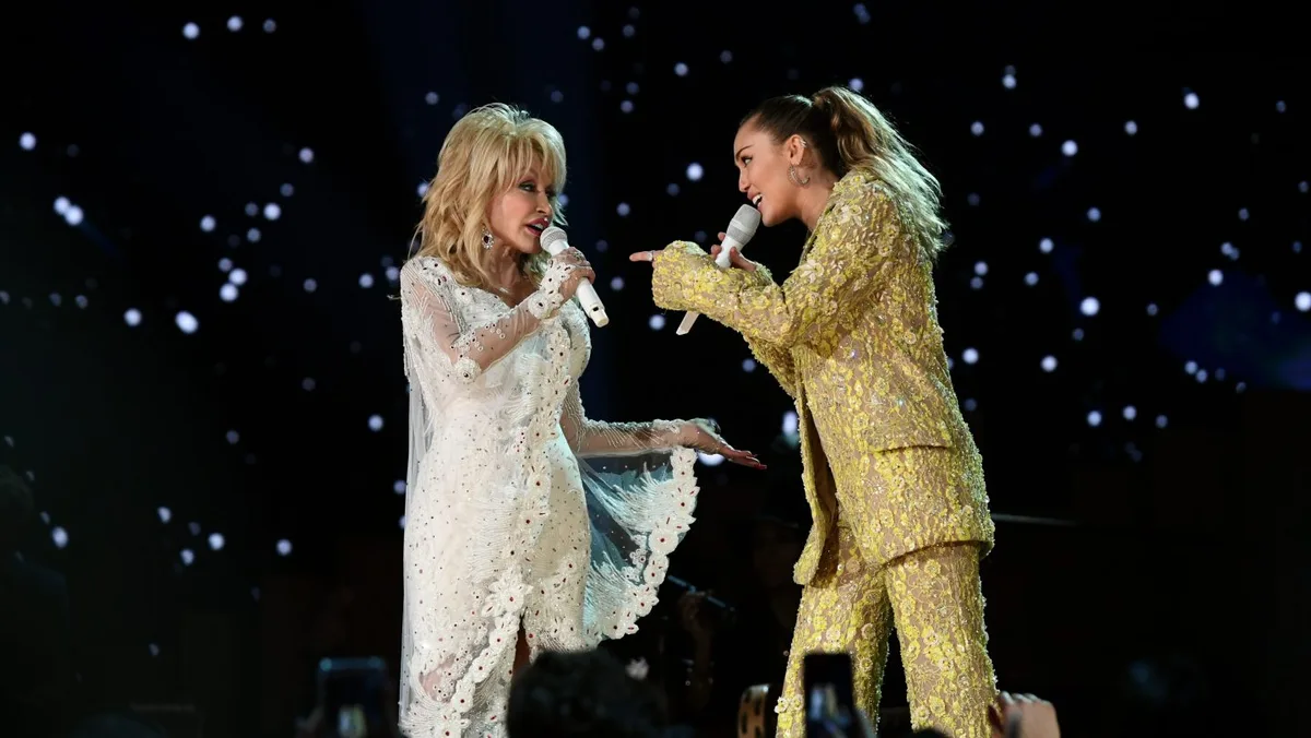 Miley Cyrus Remembers Dolly Parton: “I Will Always Love Her”