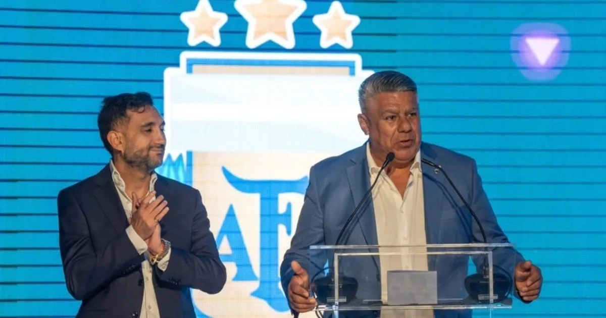 El dueño de Sur Finanzas admitió que su vínculo con «Chiqui» Tapia lo ayudó a hacer negocios en el fútbol argentino