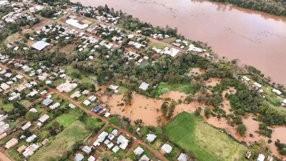 Evacuaron a seis familias en Concordia y alertaron por una nueva crecida crítica del río Uruguay