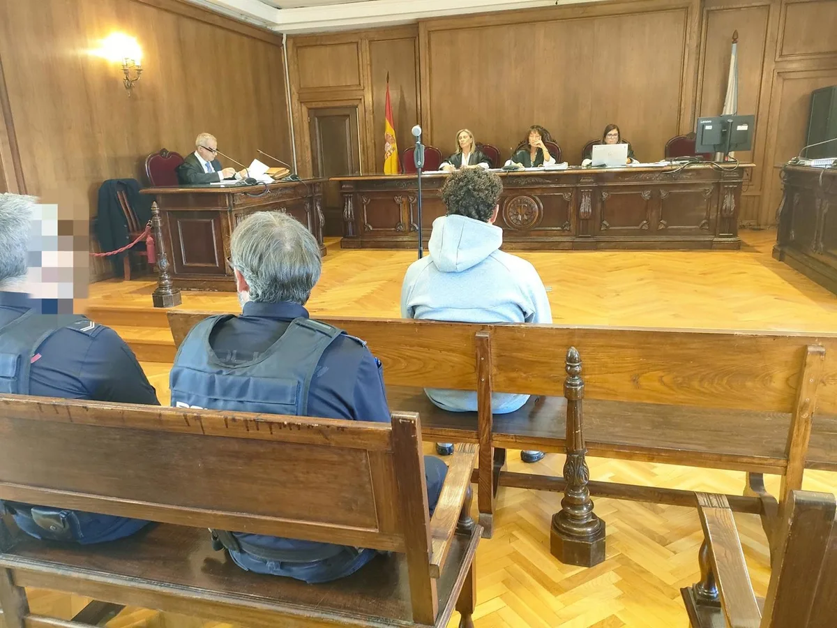 Un acusado de maltratar a su pareja en Pontevedra niega las agresiones y culpa a la víctima de querer "joderle la vida"