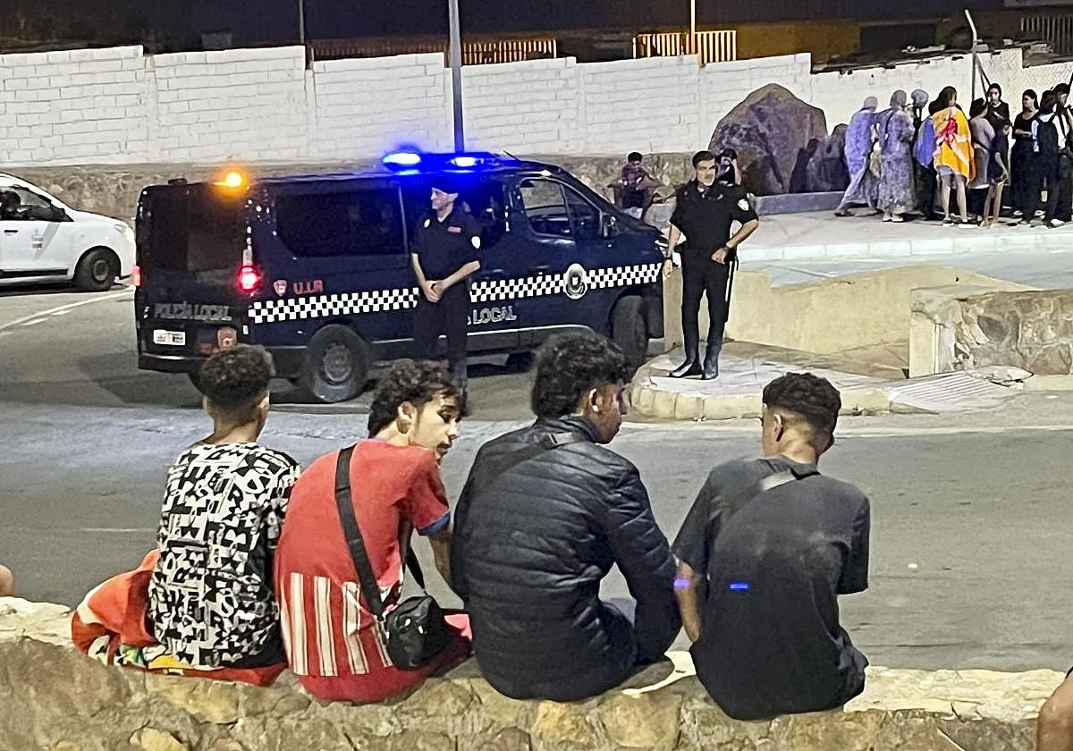 Crisis en Ceuta, en directo: dimisión del jefe de gabinete del delegado de Gobierno, reacción del Ejecutivo y últimas noticias hoy