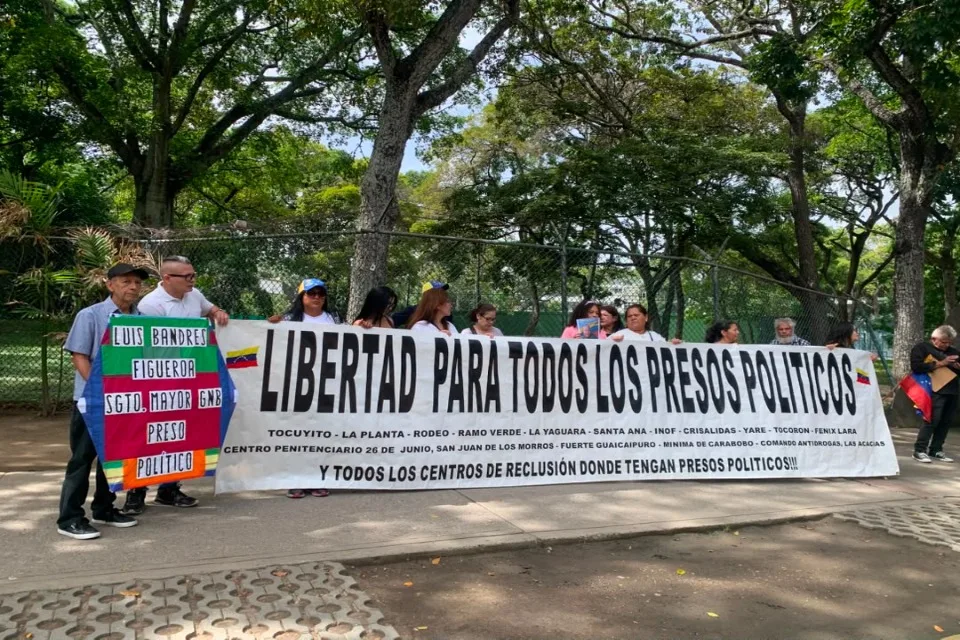JEP contabiliza 454 presos políticos y denuncia persecución sistemática