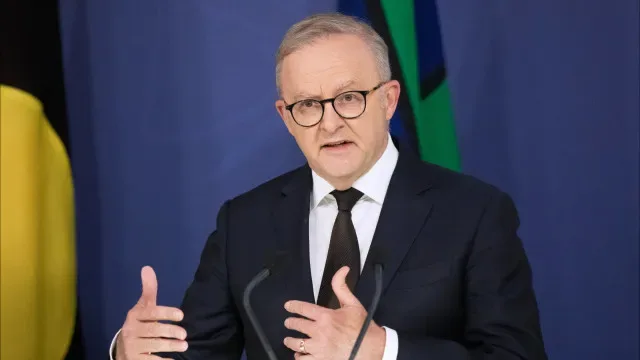 Albanese quer proibir grandes centros de dados perto de escolas
