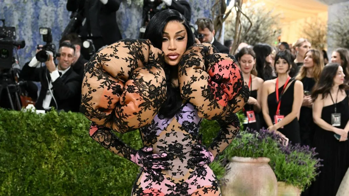 Cardi B 'loves the style of Raven-Symone'
