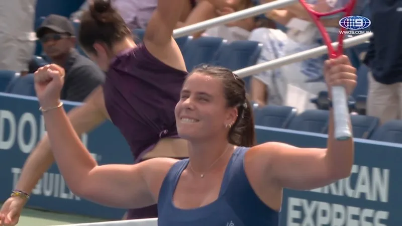 Racquet torn apart as Boisson reacts to defeat