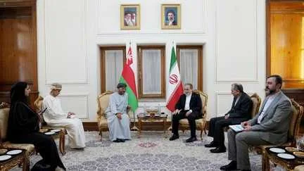 Oman et l'Iran discutent d'un "couloir de navigation temporaire" et d'un déminage du détroit d'Ormuz