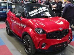 Zahl der Mini-Autos steigt enorm: Micro-Cars sind praktisch, aber bei der Sicherheit klemmts