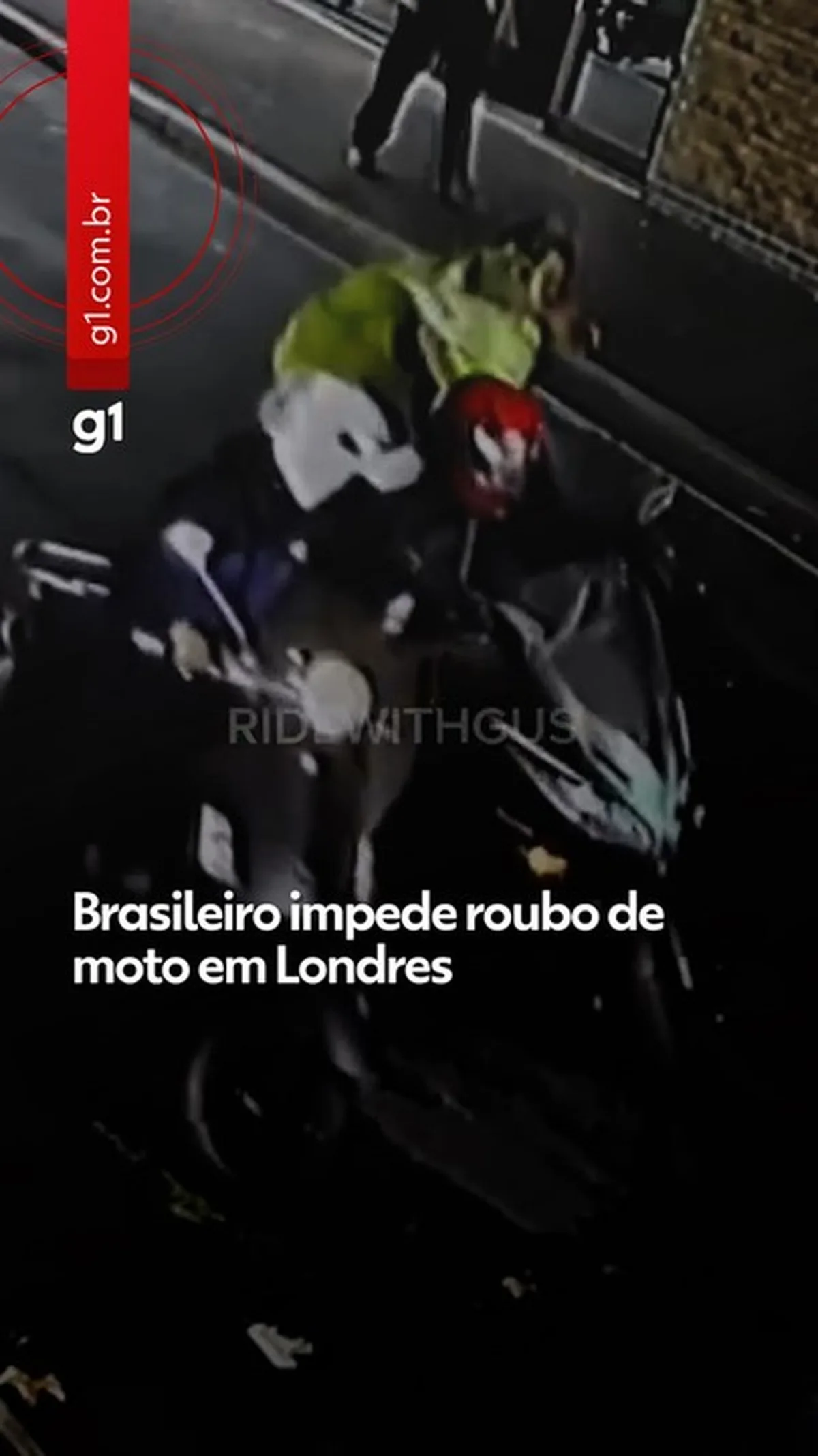 VÍDEO: Brasileiro consegue impedir roubo de moto em Londres com 'voadora' em ladrão
