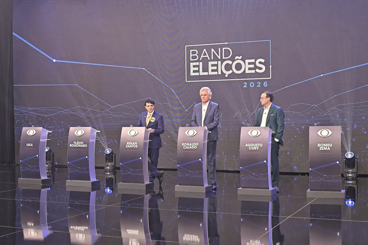 Ausência de Lula e Flávio vira munição para ataques e cobranças sobre corrupção em primeiro debate