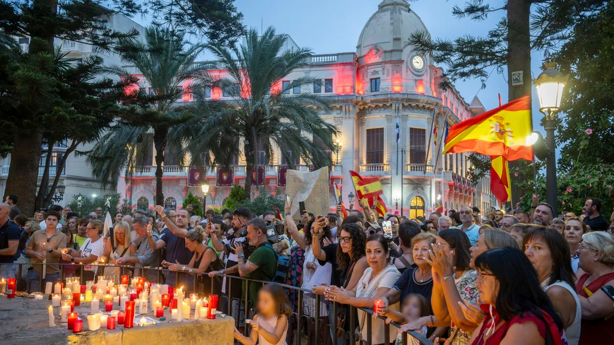 Última hora de la crisis en Ceuta, en directo | El PP pide la dimisión de Marlaska por mentir sobre la existencia del informe