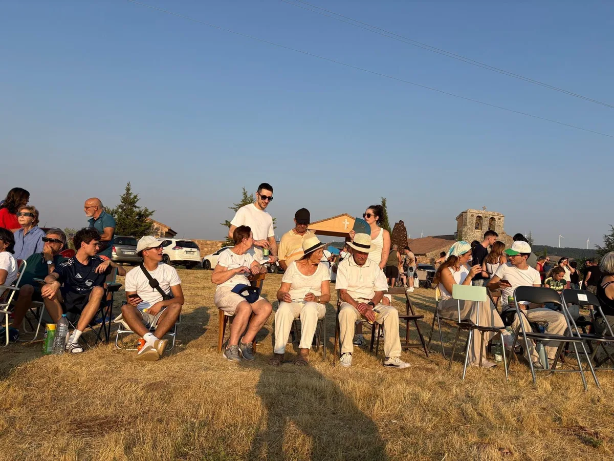 ‘Experiência cósmica’: moradora de Mogi das Cruzes vê eclipse total do Sol na Espanha