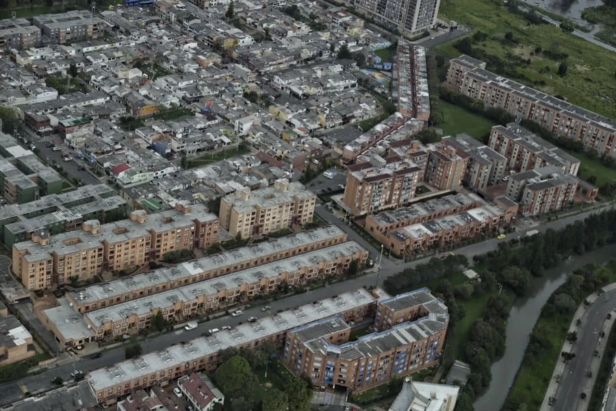 Vivir solo es tendencia en Colombia: uno de cada cinco hogares ya está compuesto por una sola persona, según encuesta del Dane