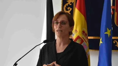 Mónica García y Elma Sainz comparecerán en el Congreso la próxima semana para explicar la situación en Ceuta