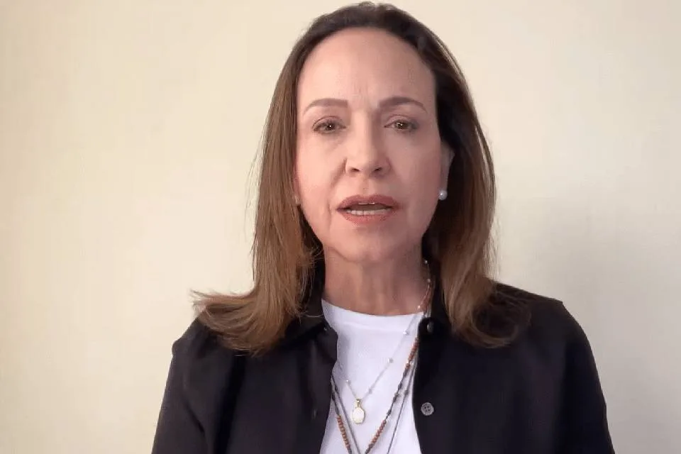 «Se necesita un CNE como manda la Constitución. Cero cuotas», afirma María Corina Machado