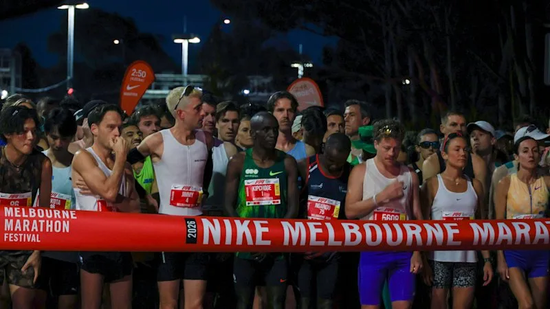 Melbourne Marathon LIVE: Legendary Kenyan Eliud Kipchoge and women’s record holder Sinead Diver lead elite race day field