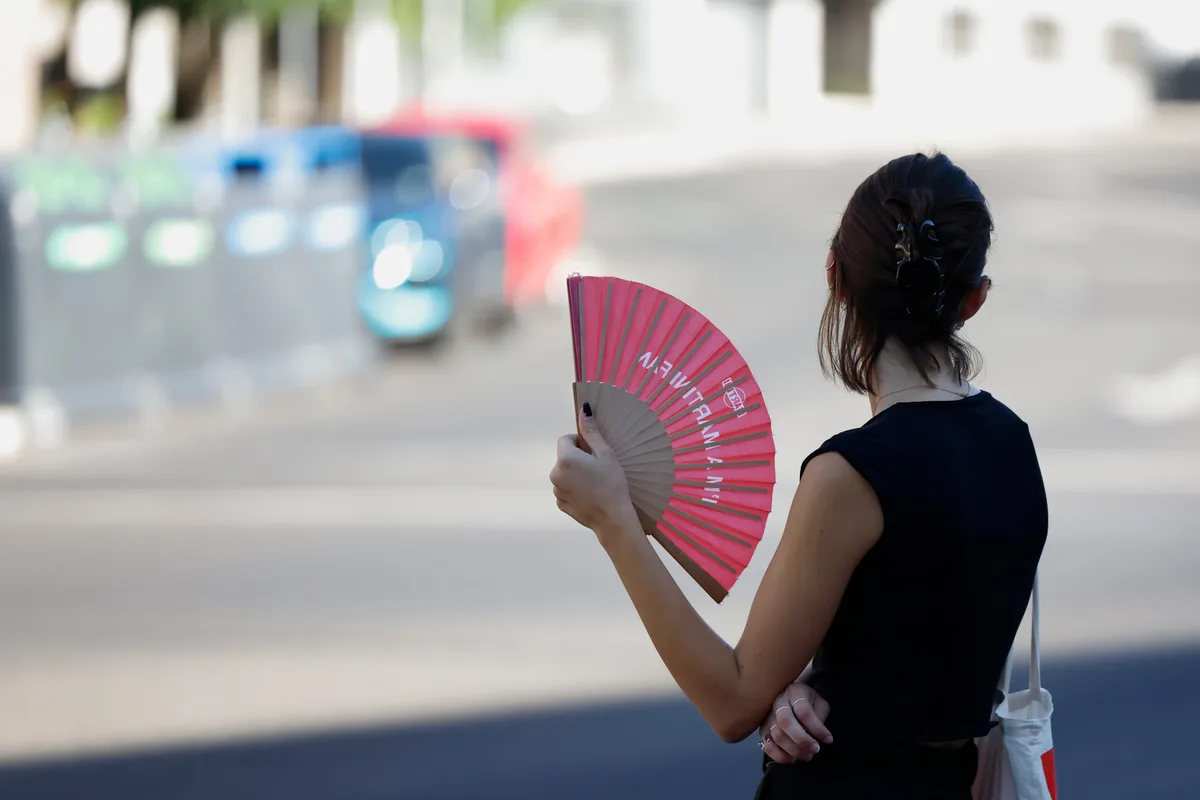 Domingo de lluvias en Galicia y Asturias y calor en el resto del país: muchas zonas volverán a superar los 35 grados
