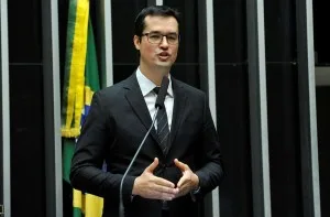 TSE tem maioria para manter suspensão da campanha de Deltan Dallagnol ao Senado